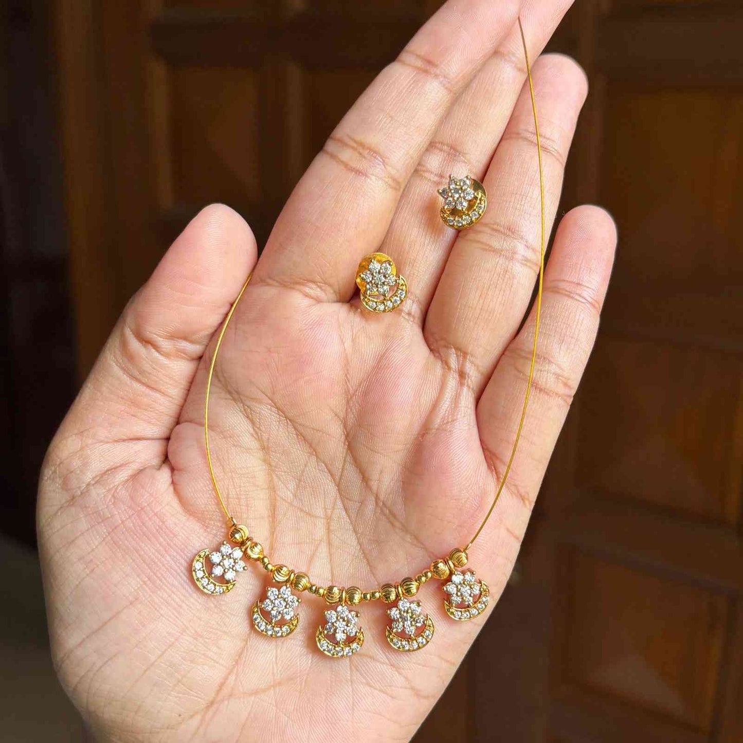 IN012 Invisible Chain with AD white Stone Flower Moon Pendent with earrings