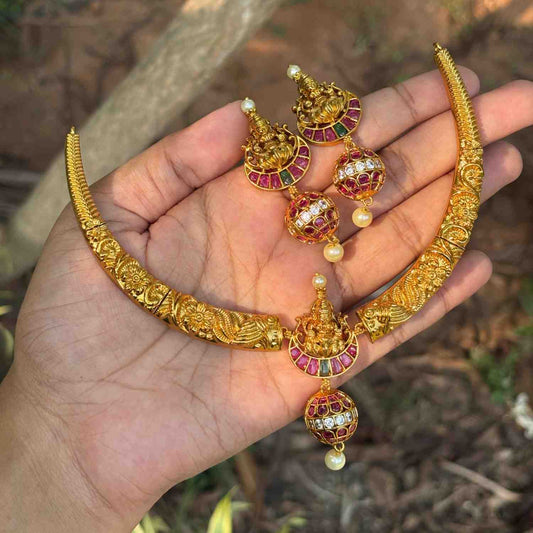 Premium Quality Temple & Floral Pattern Hasli Necklace with Earring N0243-I84