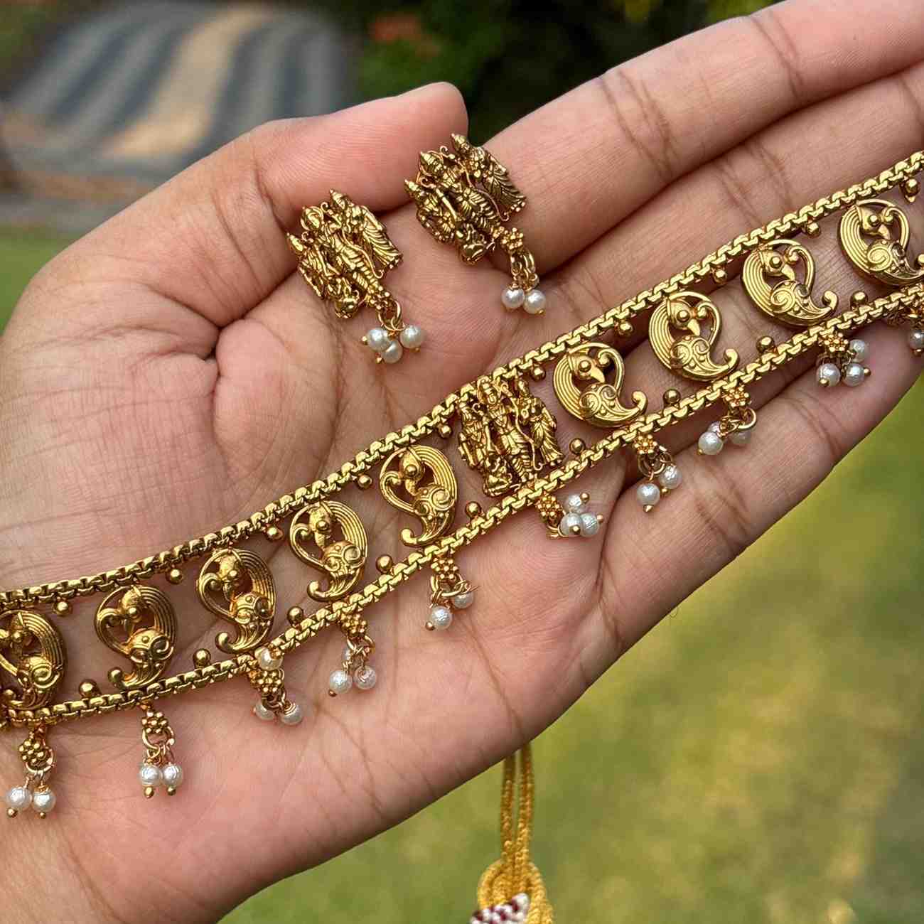 Premium Look Peacock pattern Temple collection chocker with Earring N0254-D35
