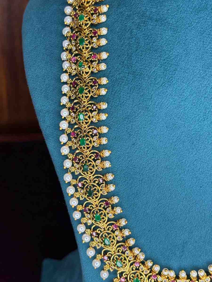 Premium Quality Floral Pattern designed with Emerald Green Ruby Red Pearl Haram with earring H0037-CI98