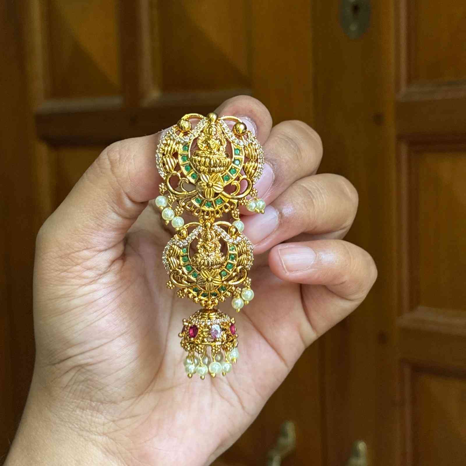 Premium Quality Floral Lakshmi Pattern Short Jada billa Hair Brooch/hair accessories HA056-C20