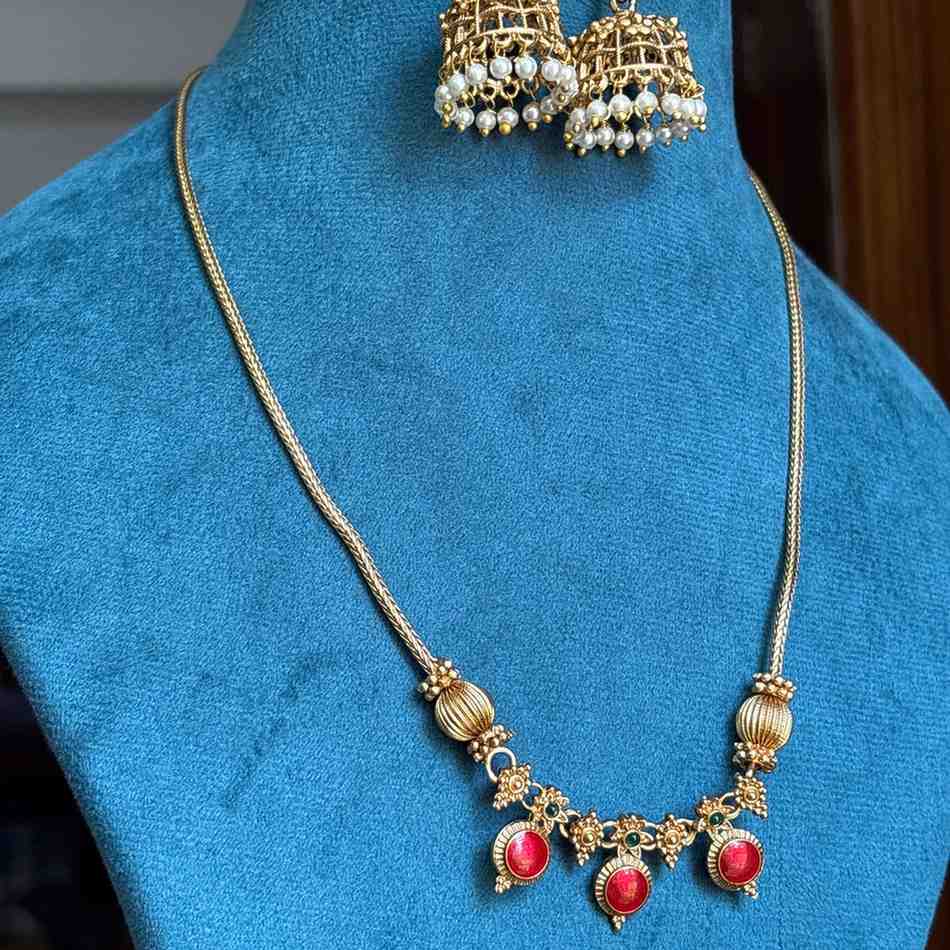 Premium Look Red Enamel Palaka Manga  Middle length Haram with earrings H0068-D21