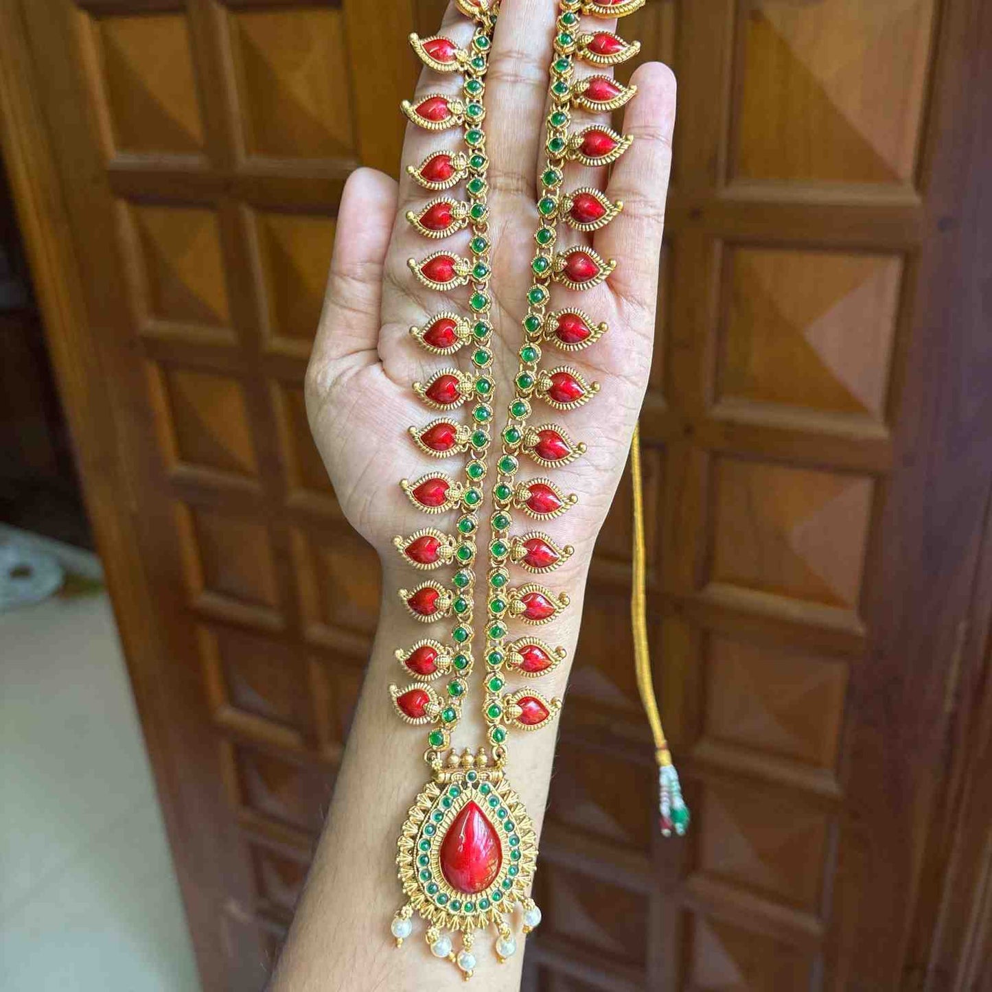 Premium Look Red Enamel Palaka Manga Haram with earrings H0065-D36
