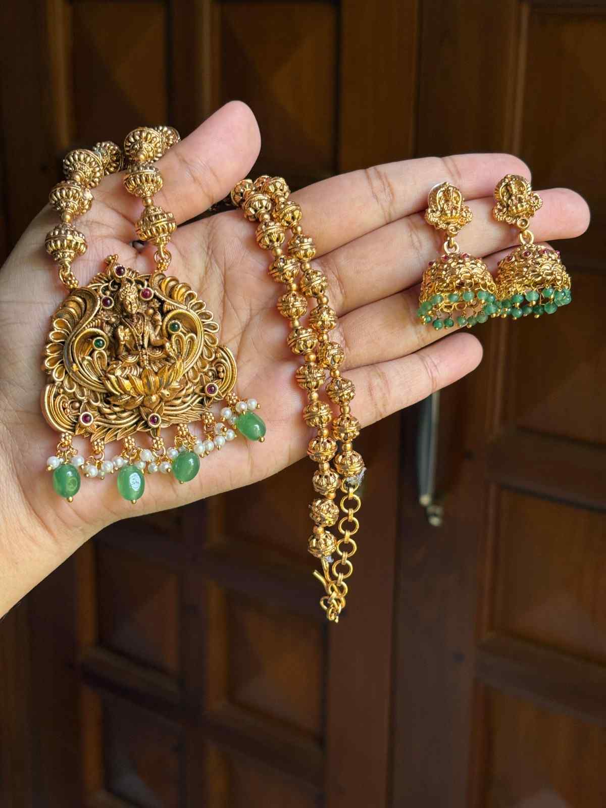 Middle Length Chettinad Haram Matte Finish Lakshmi Pendent with Green Beads H0036-CJ49