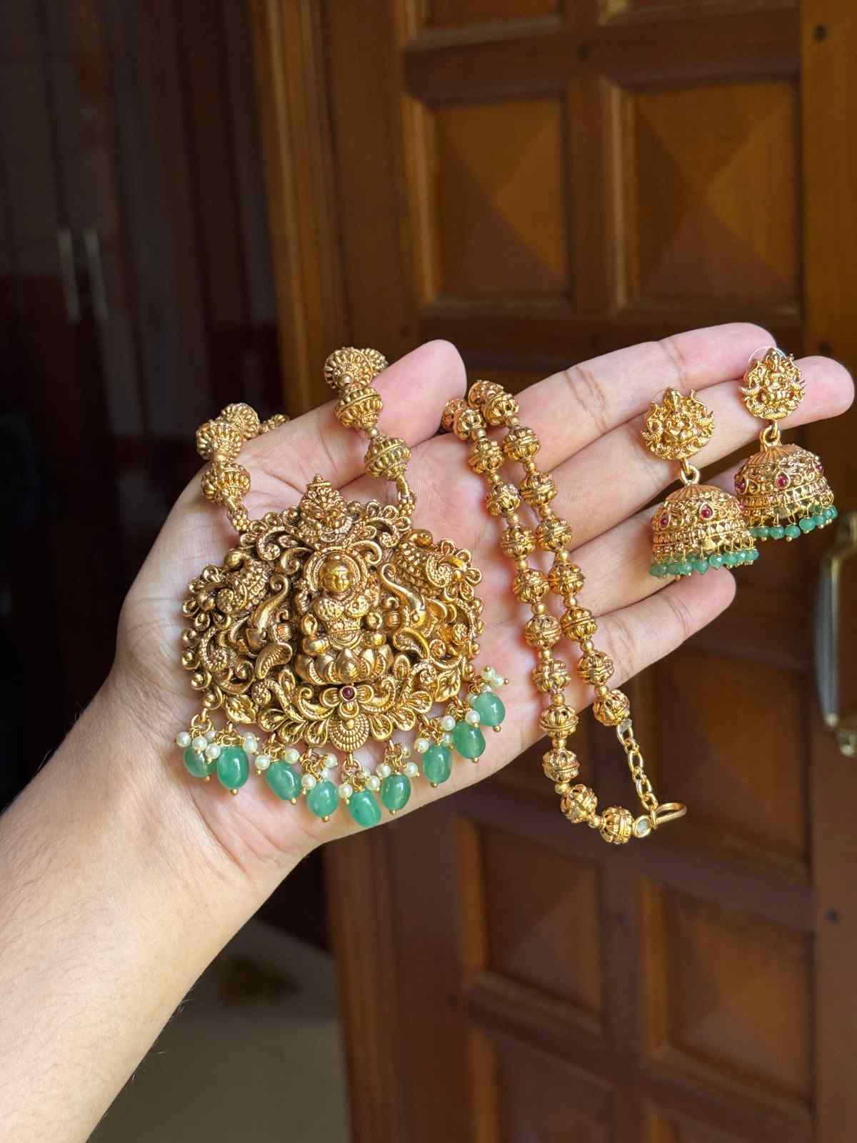 Middle Length Lakshmi Haram H0004-CJ52