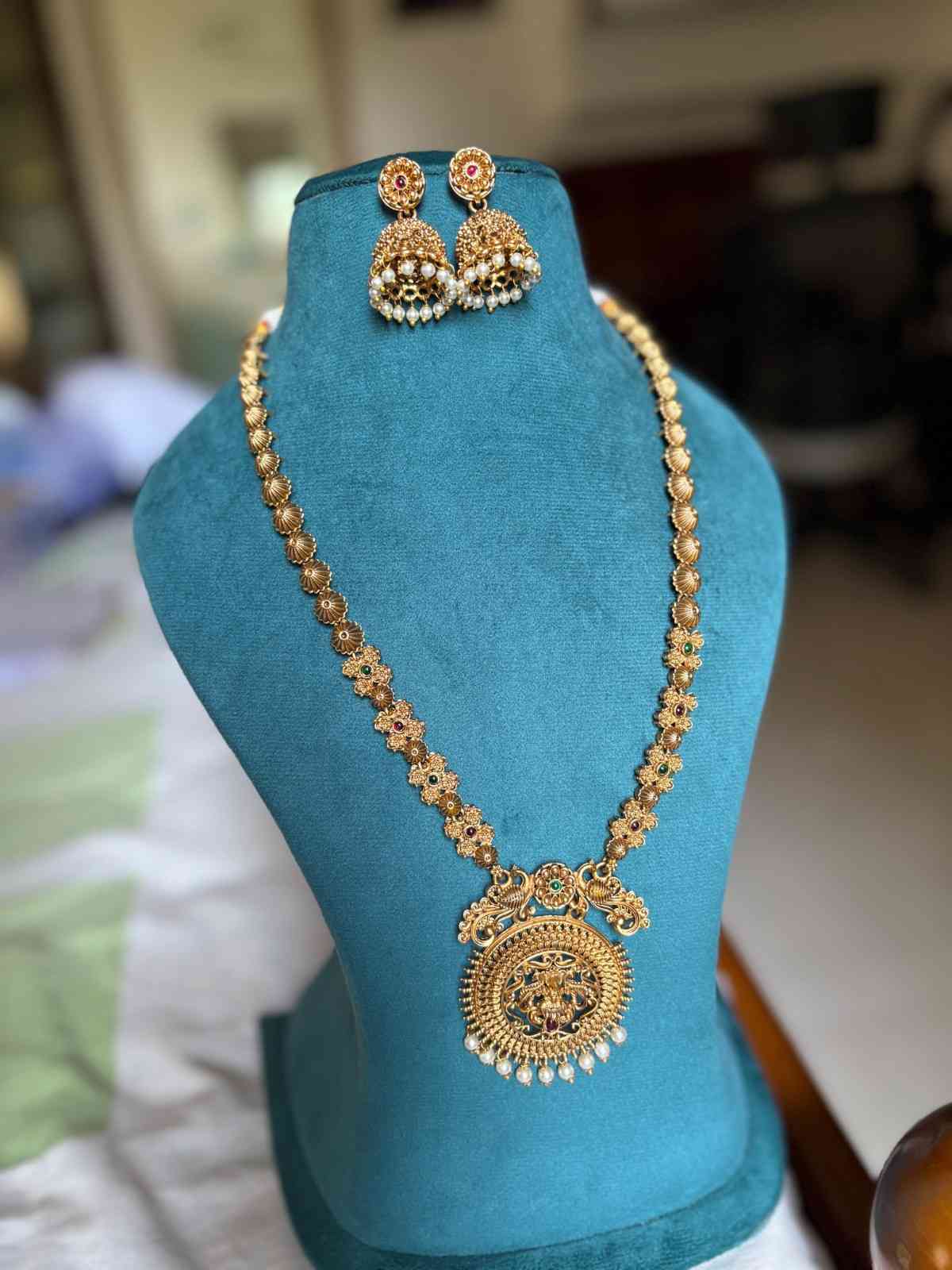 H0070  Long Lakshmi haram with earrings