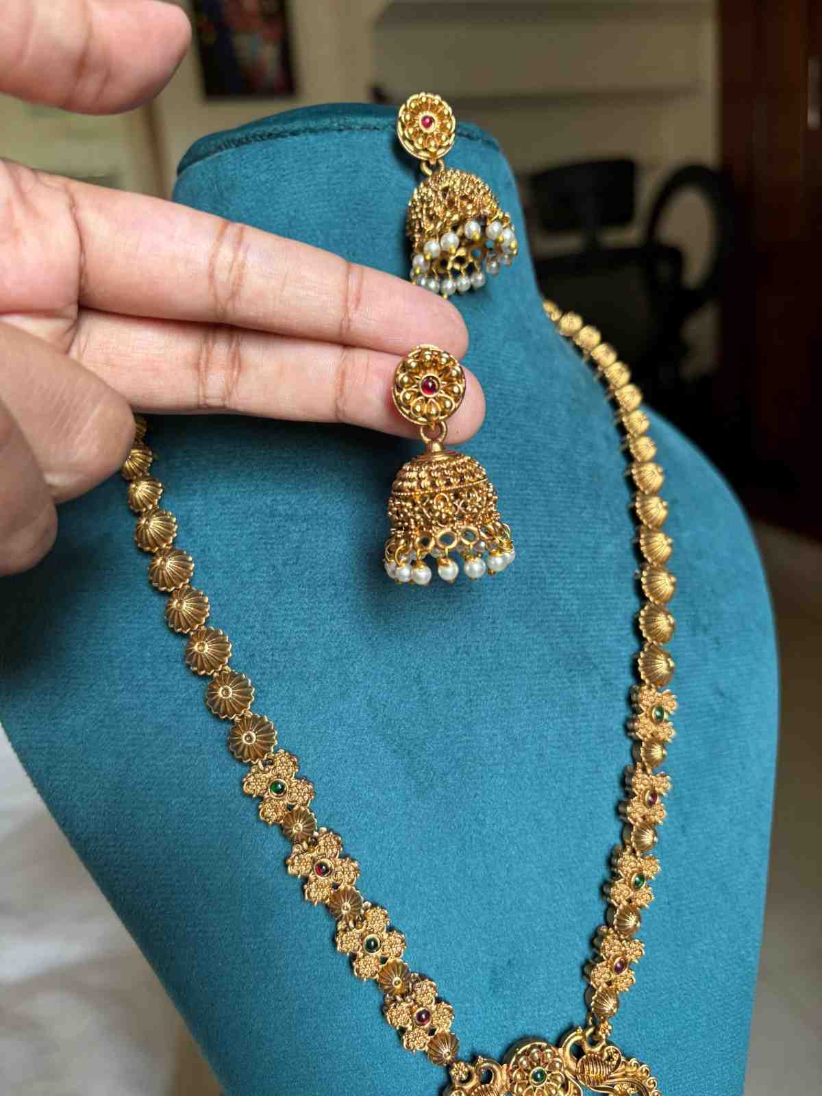 H0070  Long Lakshmi haram with earrings