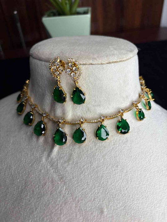 N0260-I410 Premium Quality Stone Necklace
