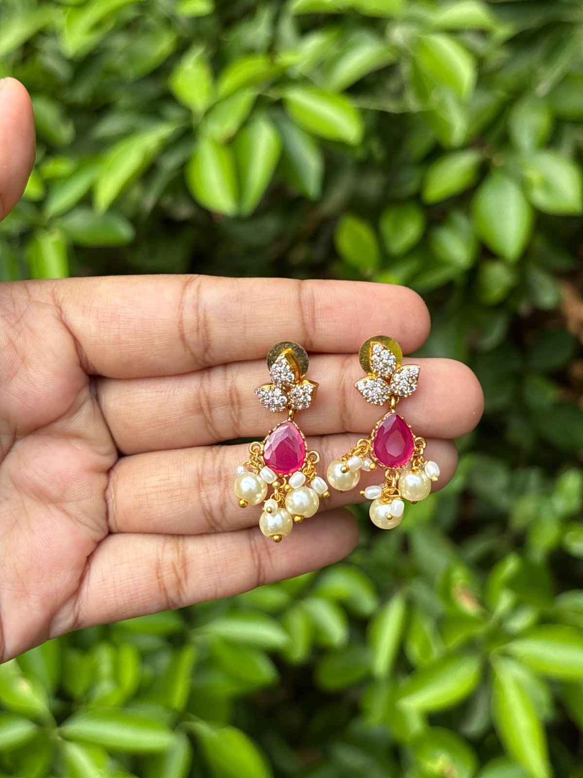Floral Pattern Ruby Stone earring J0116