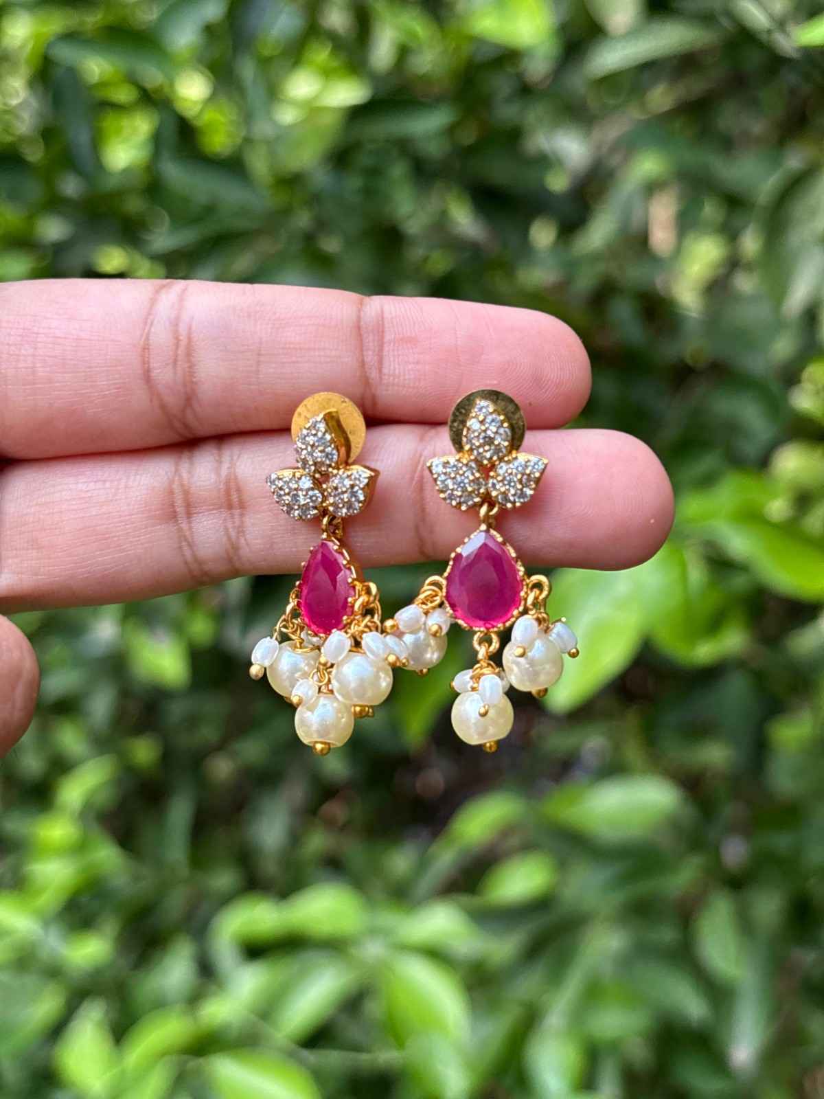 Floral Pattern Ruby Stone earring J0116