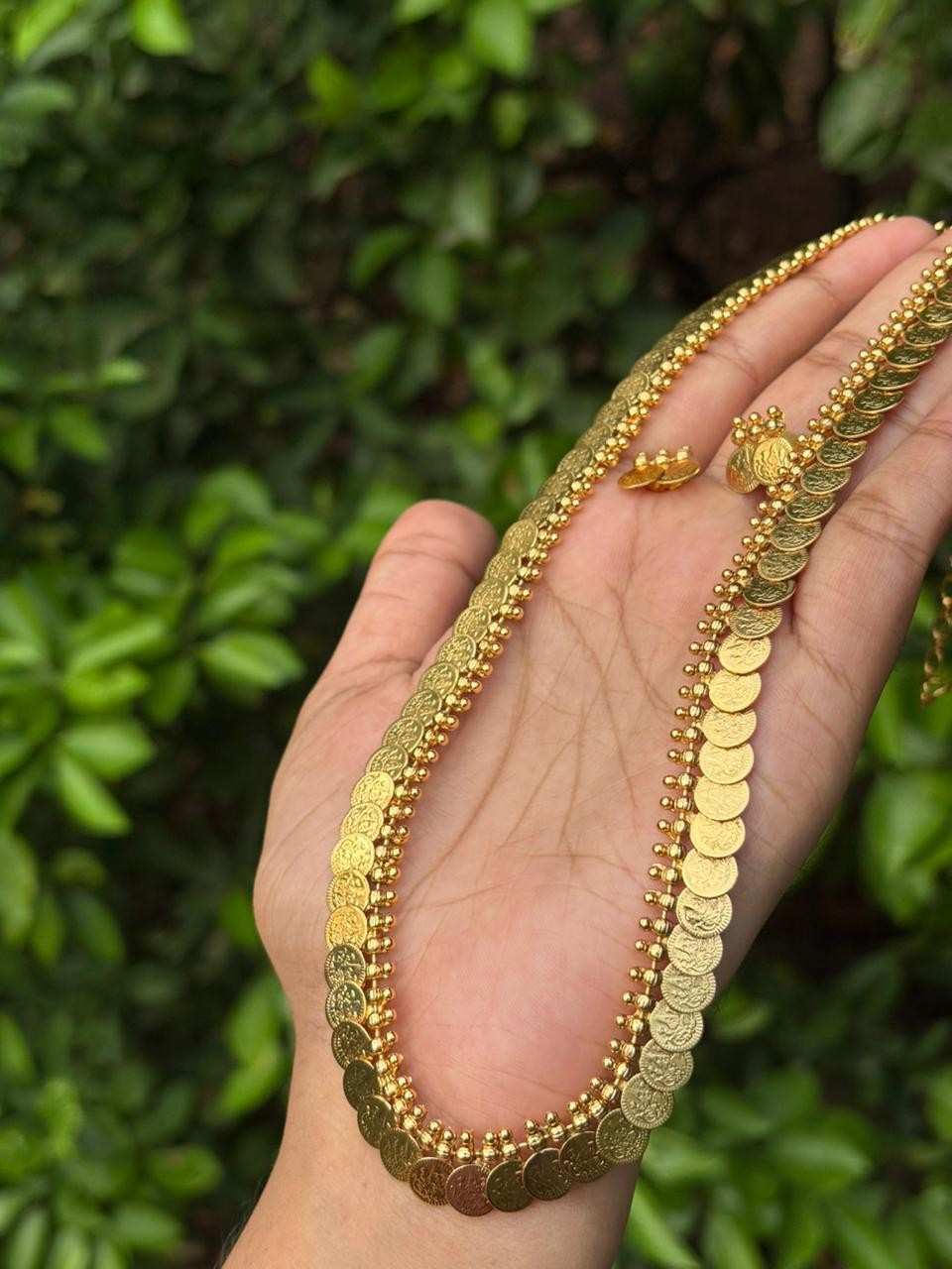Traditional Lakshmi Kasumala coin Haram with earrings H0072
