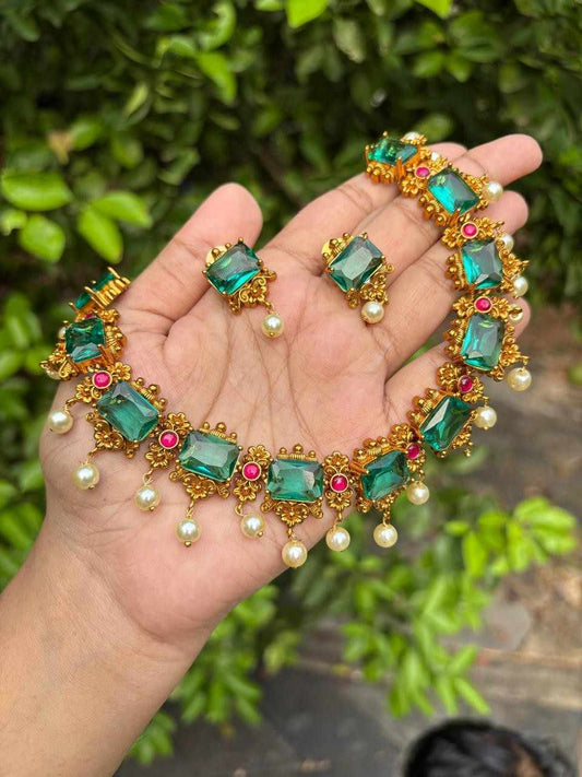 Premium Emerald Green Stone Necklace with Jadau Kundan Stones N0044-CV140
