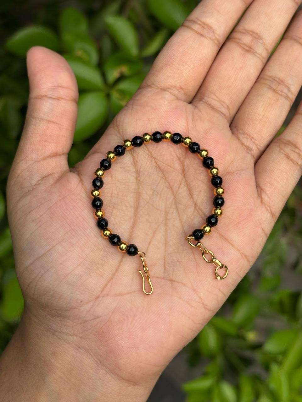 K0028 KIDS black Bead Bracelet