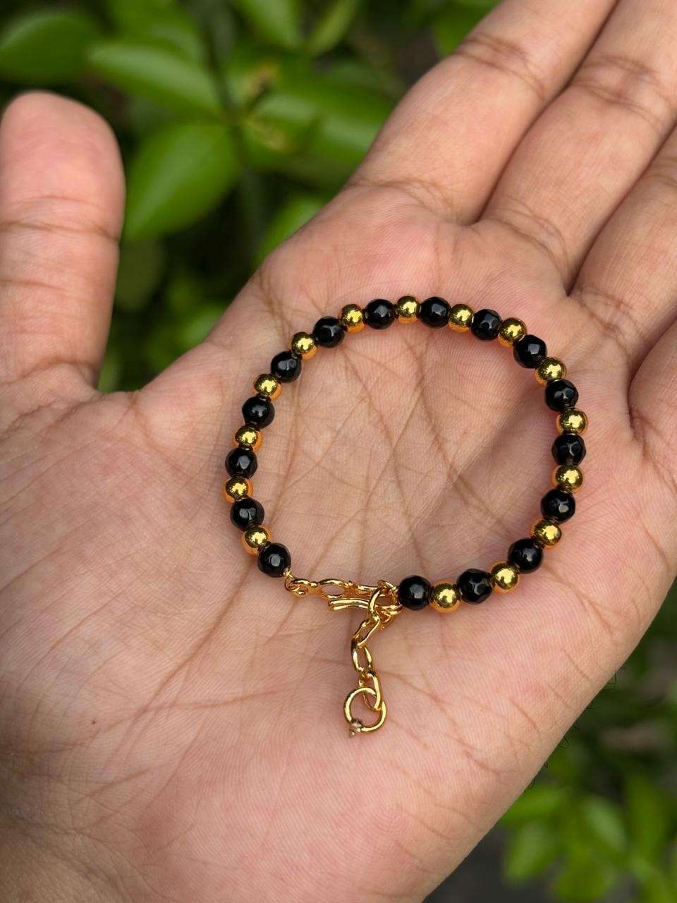 K0028 KIDS black Bead Bracelet