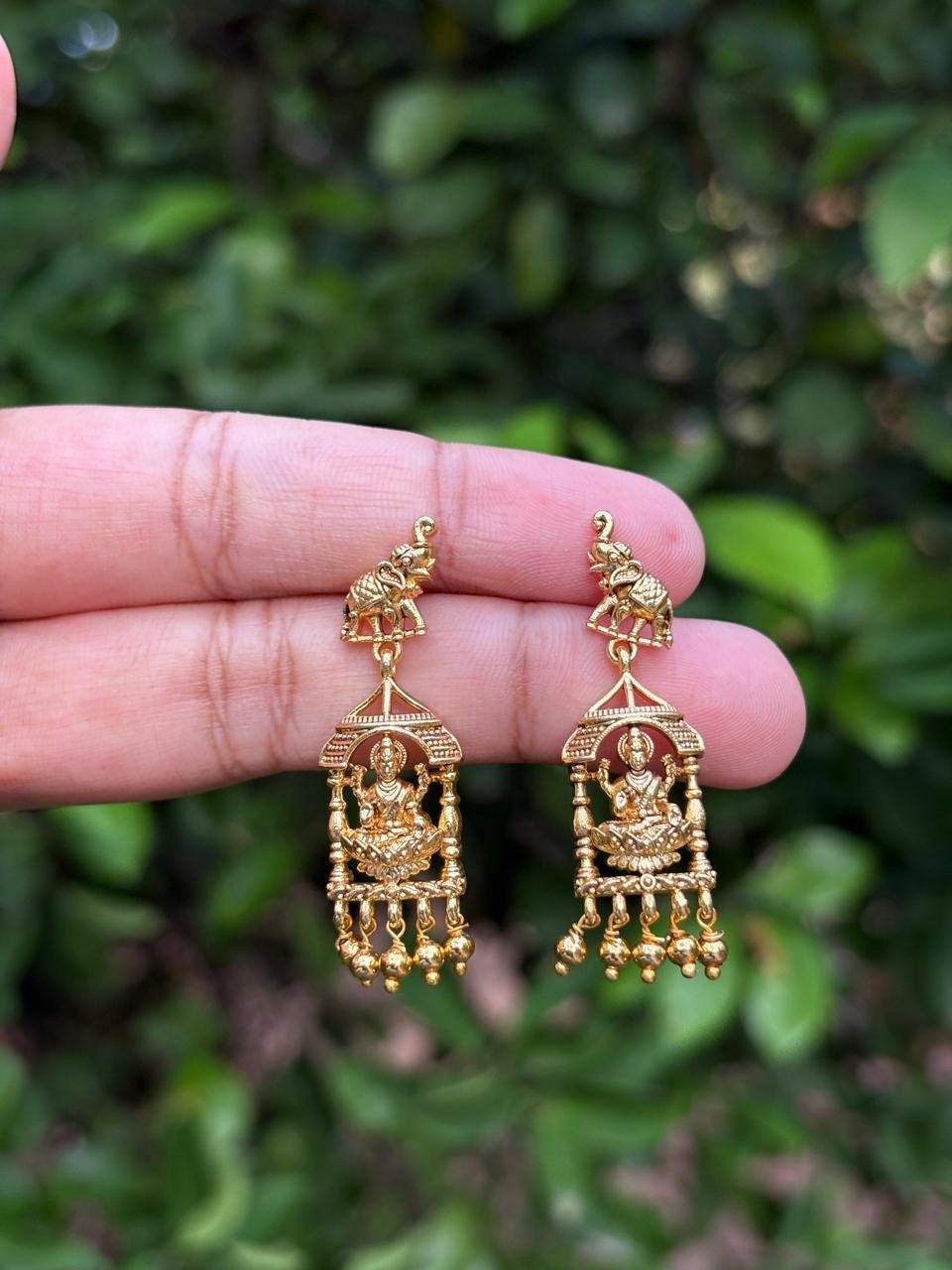 J0124 Lakshmi earrings small size with pillars on sides