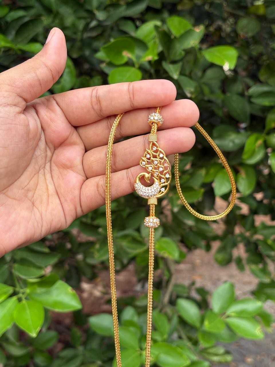 C010 Peacock Pattern white Stone Mogappu 26 inch long chain with S Hook