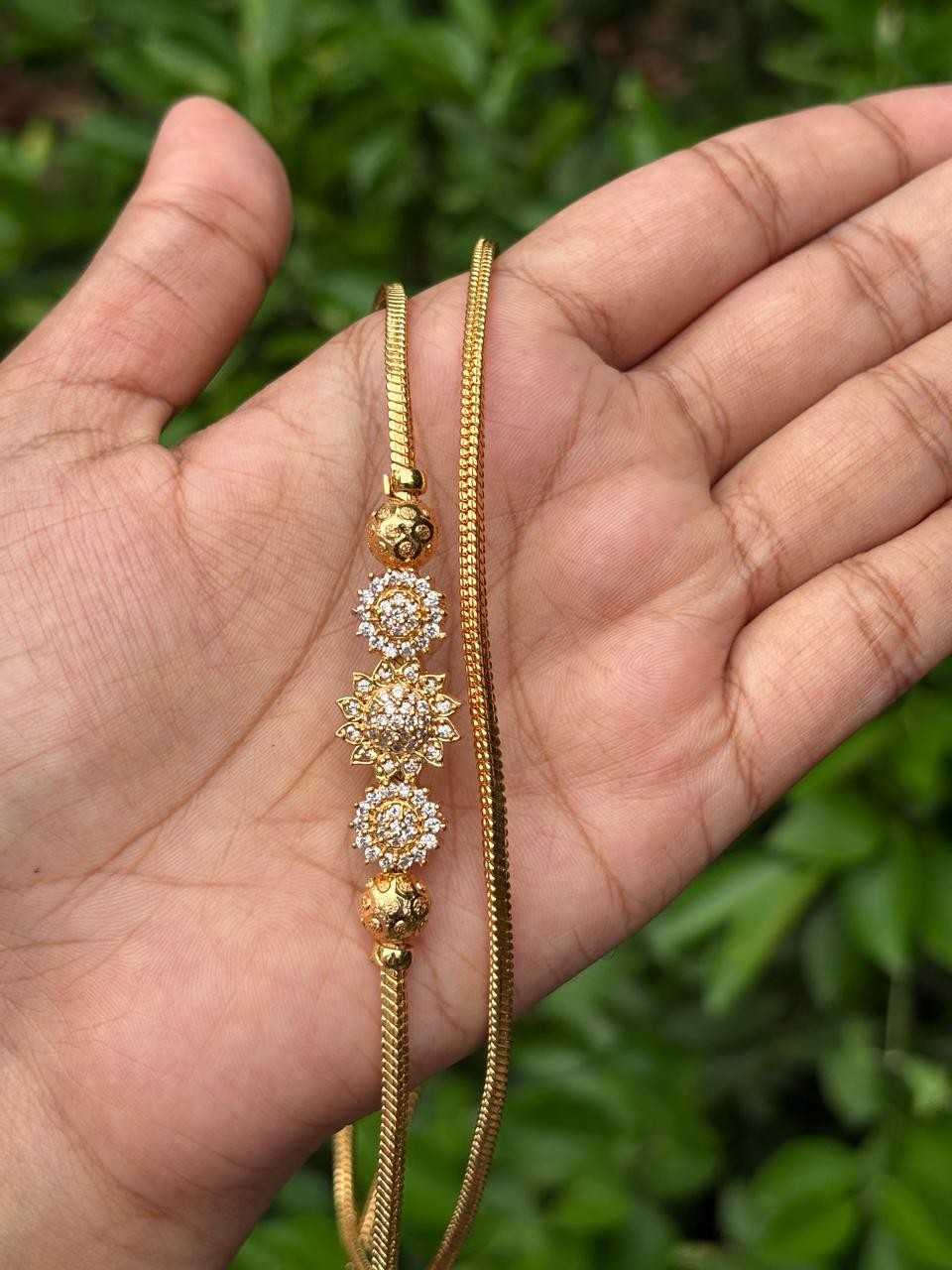 C015 white Stone Floral Mogappu 30 inch long chain with S Hook