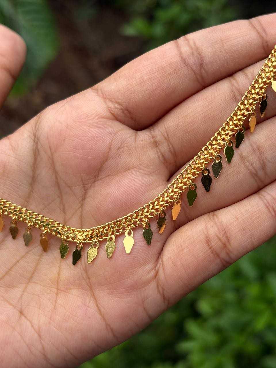 N0267 Single Line elakka thali Necklace no earrings