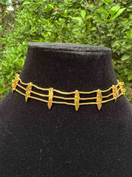 N0269 Three line  Elakkathali Chocker no earrings