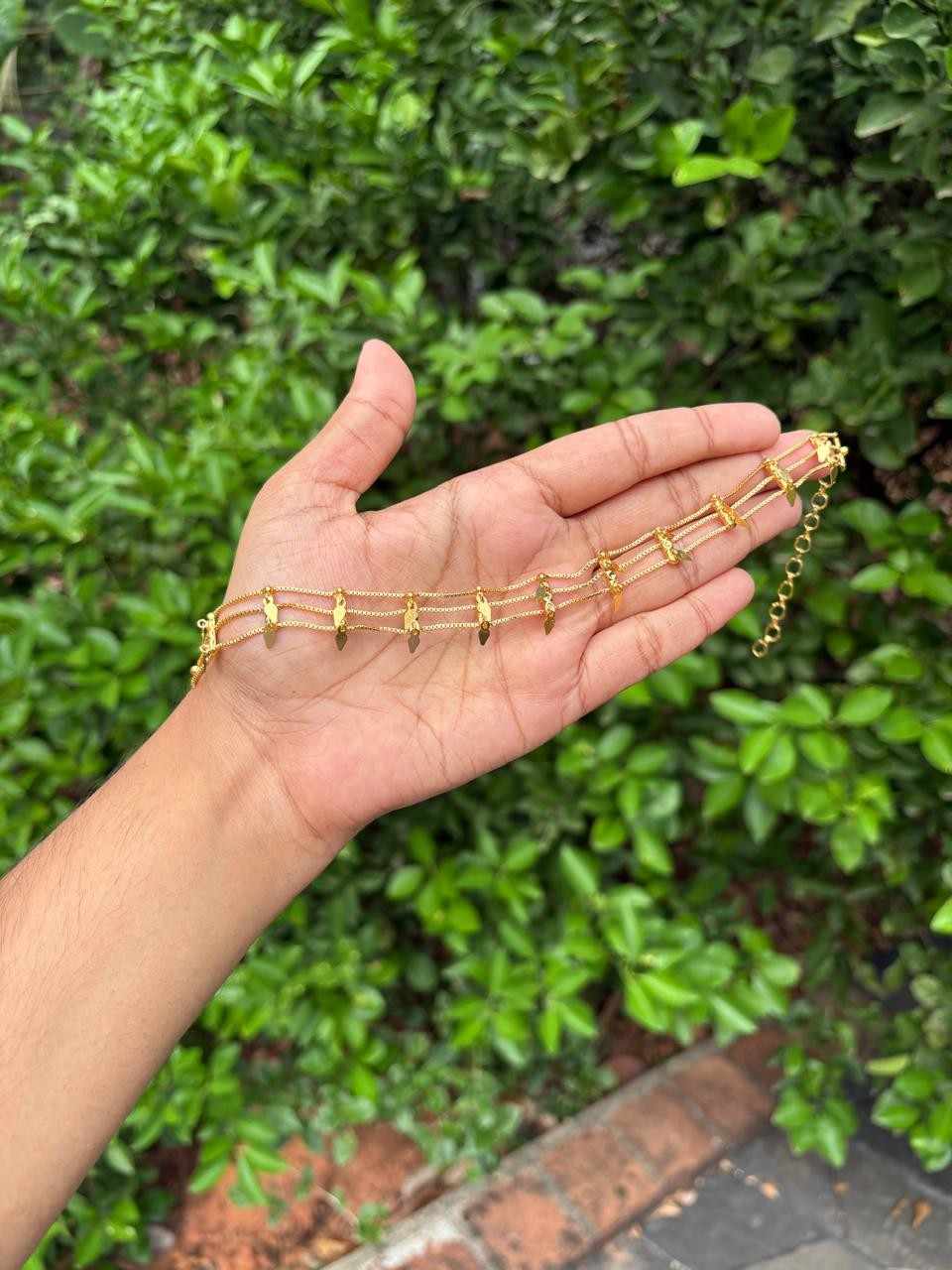 N0269 Three line  Elakkathali Chocker no earrings