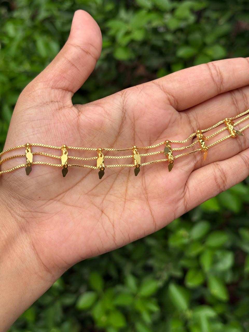 N0269 Three line  Elakkathali Chocker no earrings