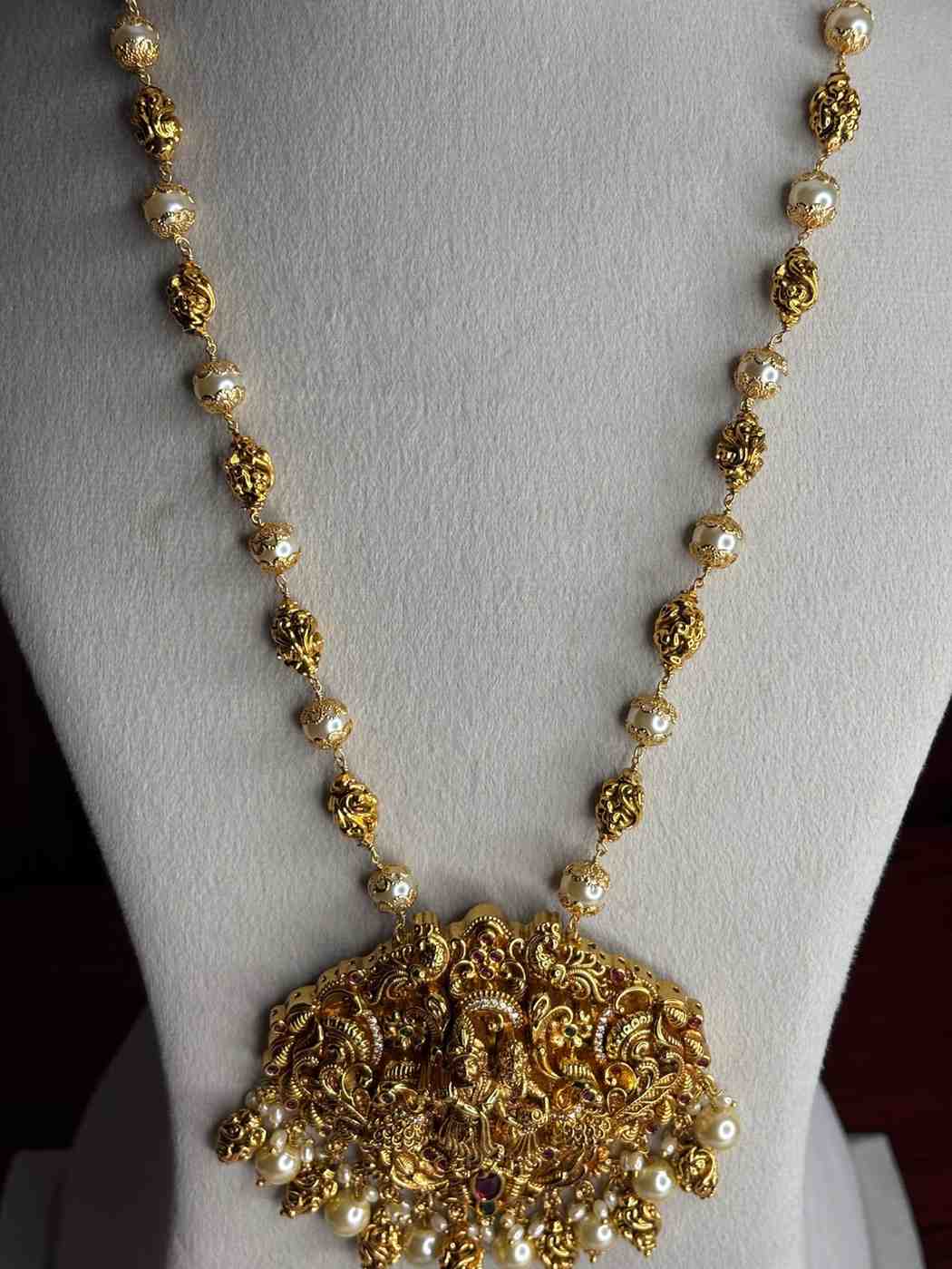 H0043 Premium Quality 31 inch long Pearl Haram