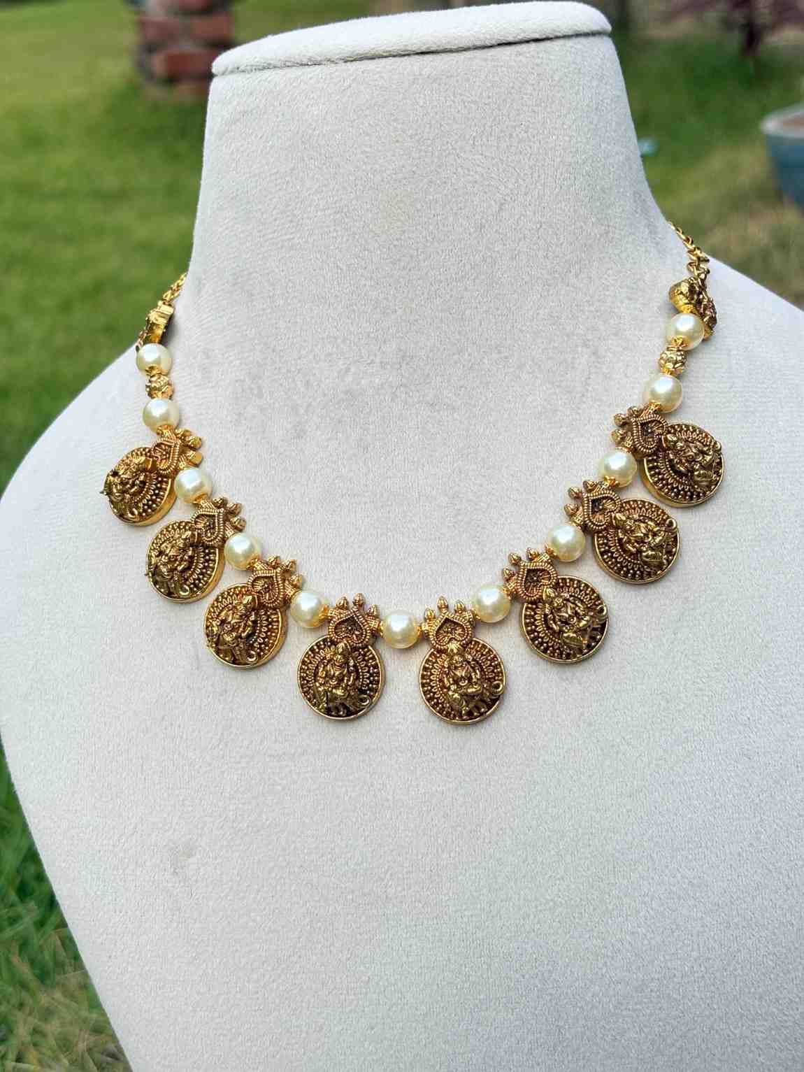 N0176 Traditional Pearl Necklace with Lakshmi dollar Design