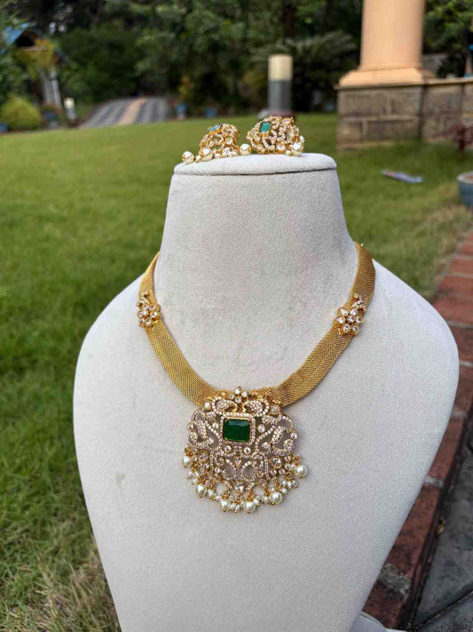 N0180 Middle length Floral Pattern mess necklace