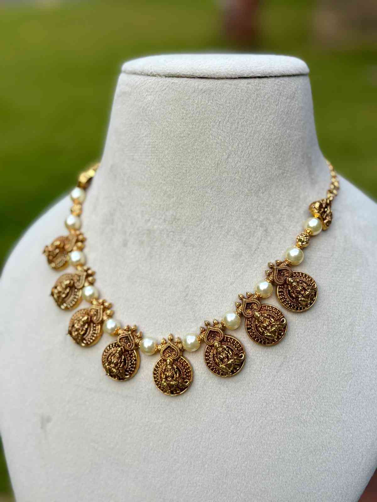 N0176 Traditional Pearl Necklace with Lakshmi dollar Design