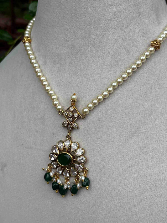 N0286 Pearl Middle length necklace