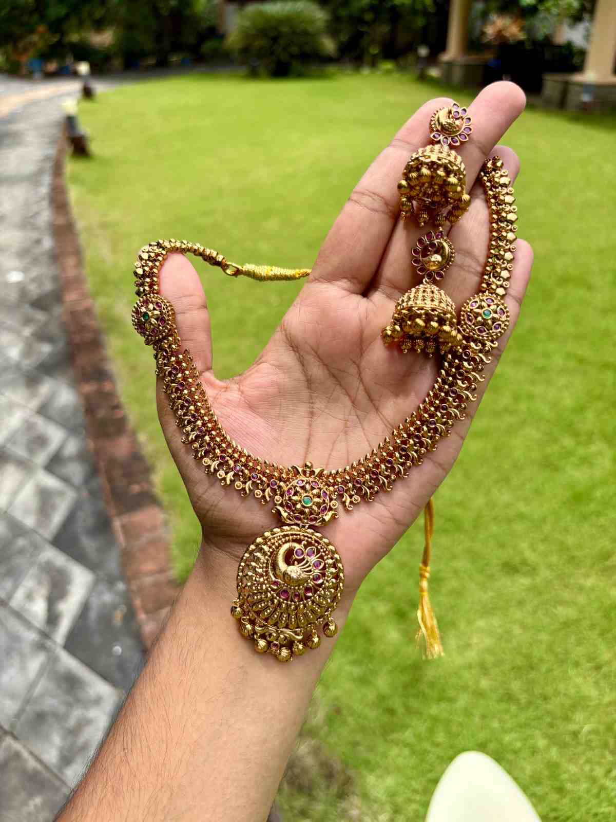 N0285 Peacock Pattern Premium Necklace