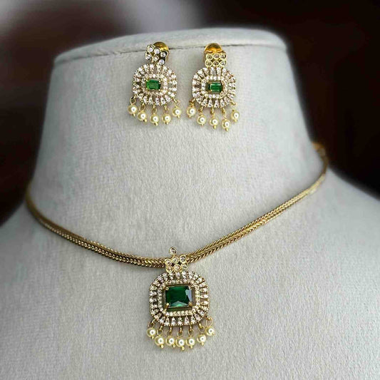 N0288 Simple Emerald Green Stone Attigai