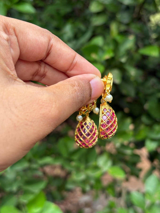 J0146 Kemp Stone Unique Jhumka