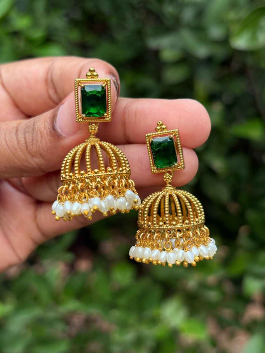 J0151 Emerald Stone Jhumka