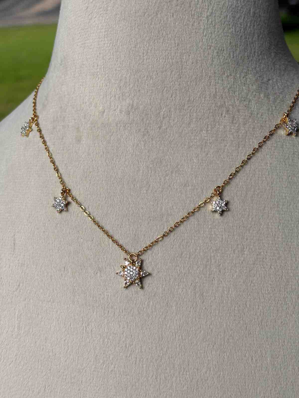 IN016 Star invisible chain with earring