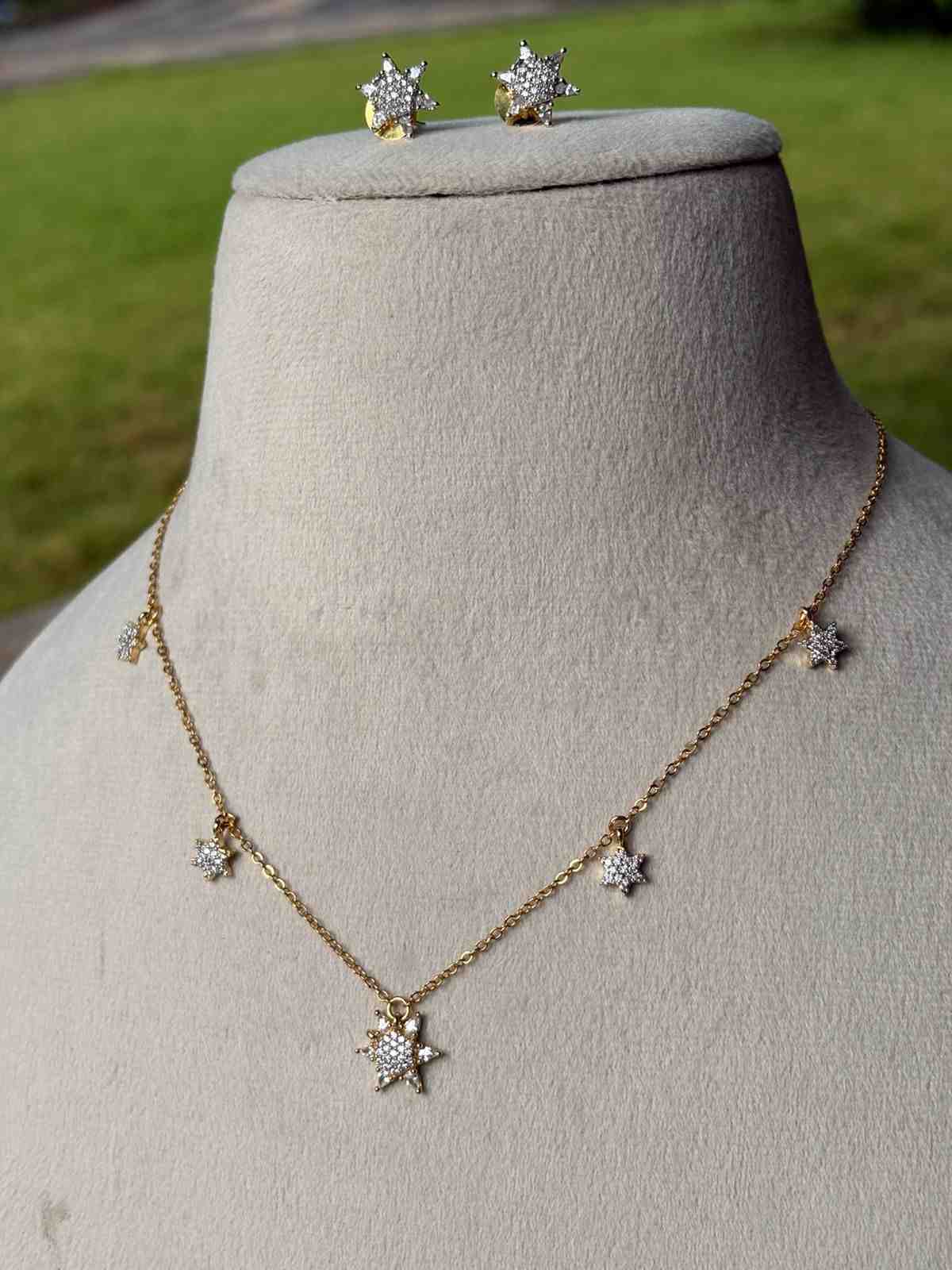 IN016 Star invisible chain with earring