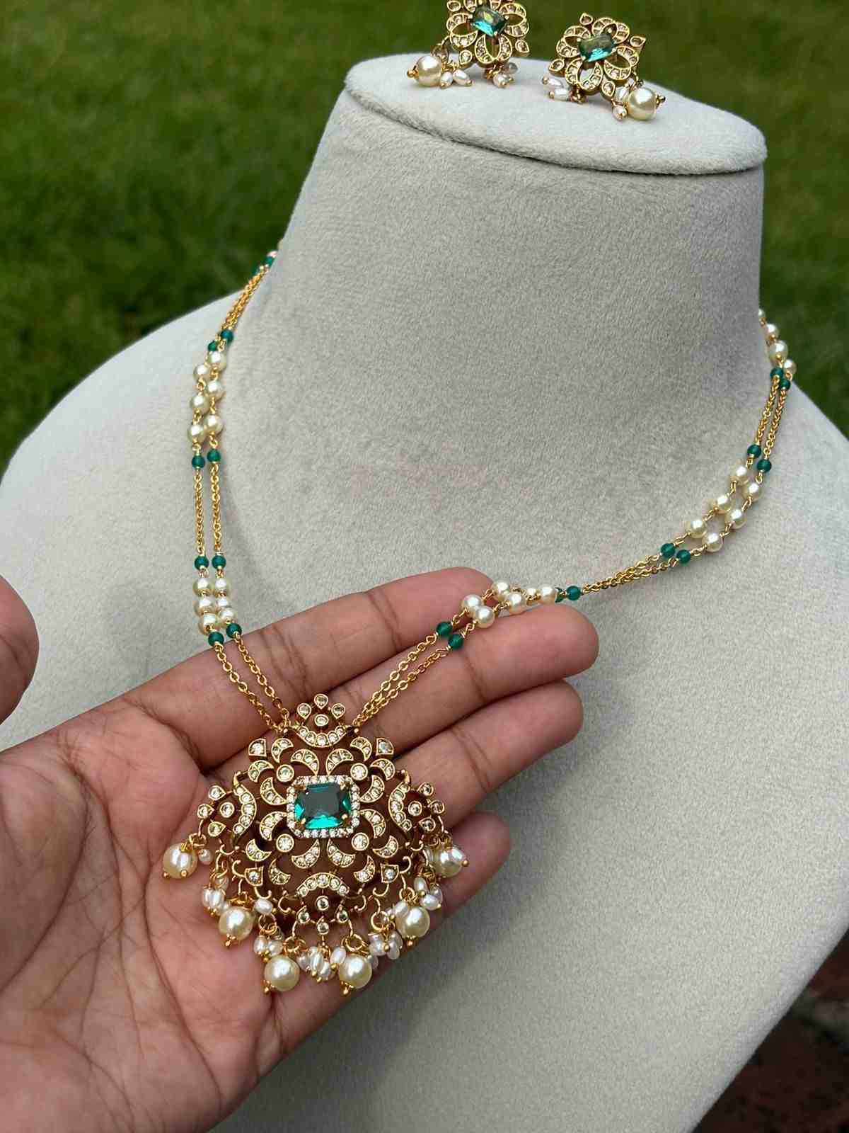 H0087 Pearl Middle Haram