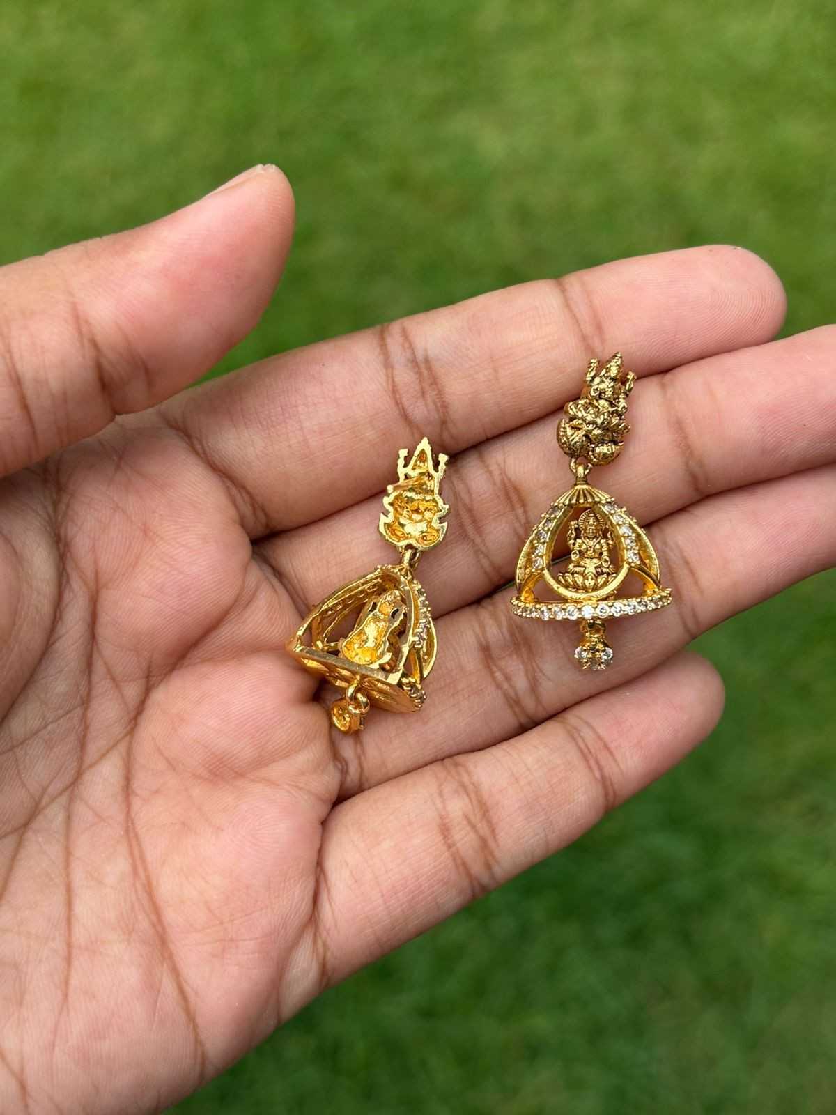 J0157 Unique Lakshmi Jhumka