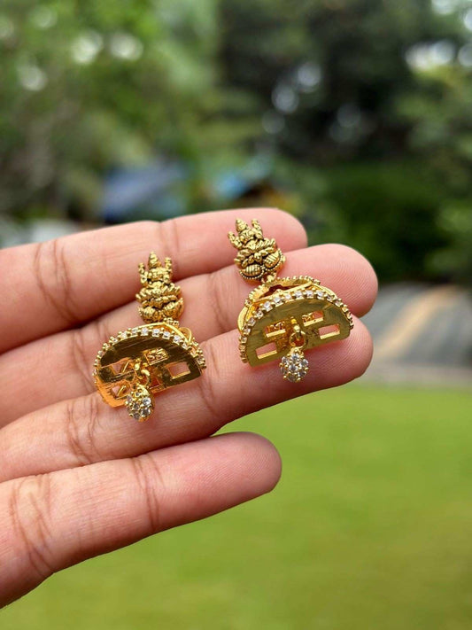J0157 Unique Lakshmi Jhumka