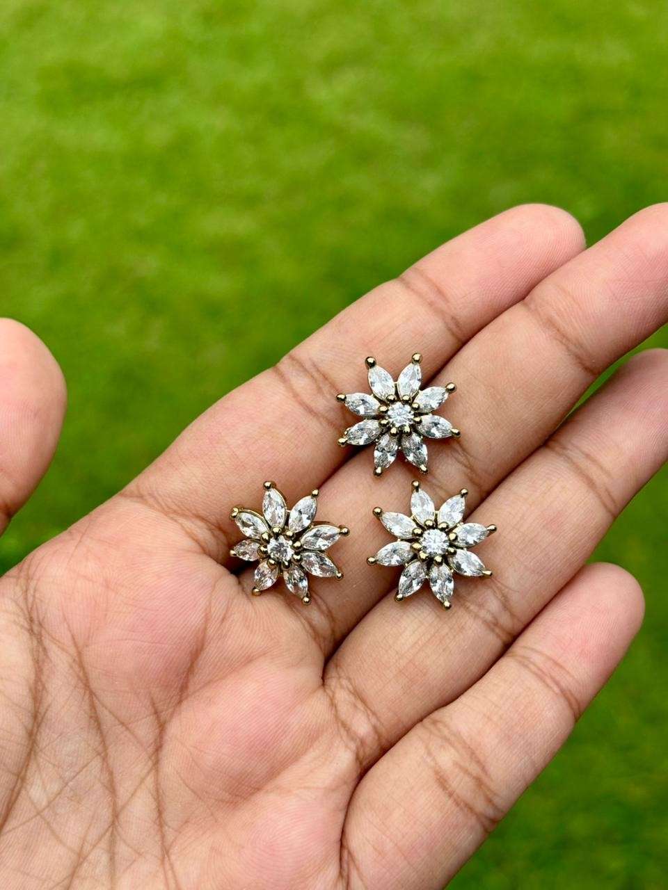 HA065 set of 3 Floral Stone Hair Pins