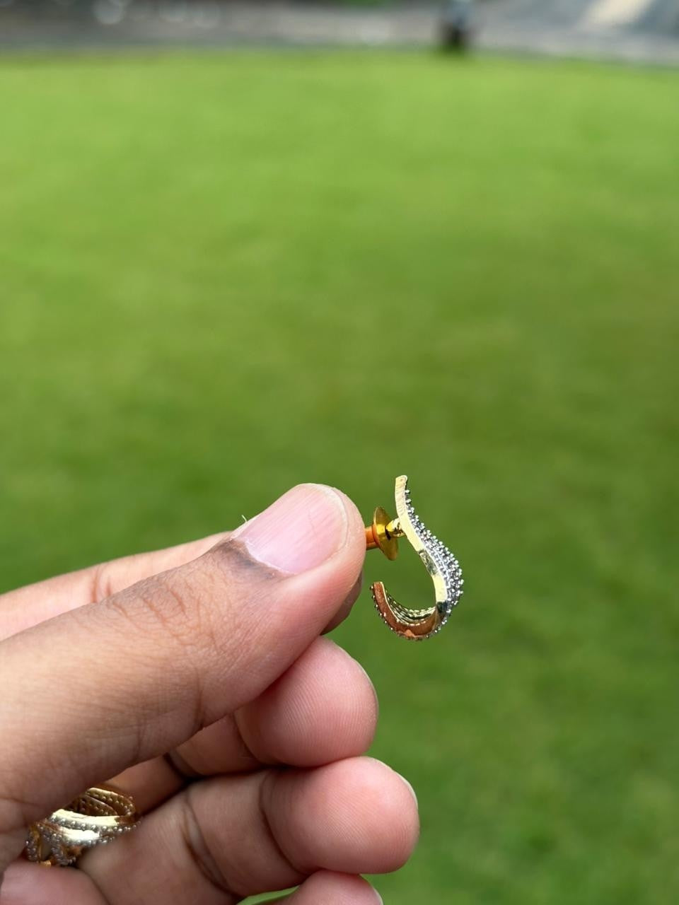 J0158 Diamond J shape Stud