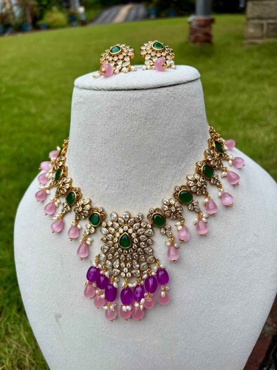 N0293 Premium Quality Unique Pastel Bead Uncut diamond Necklace