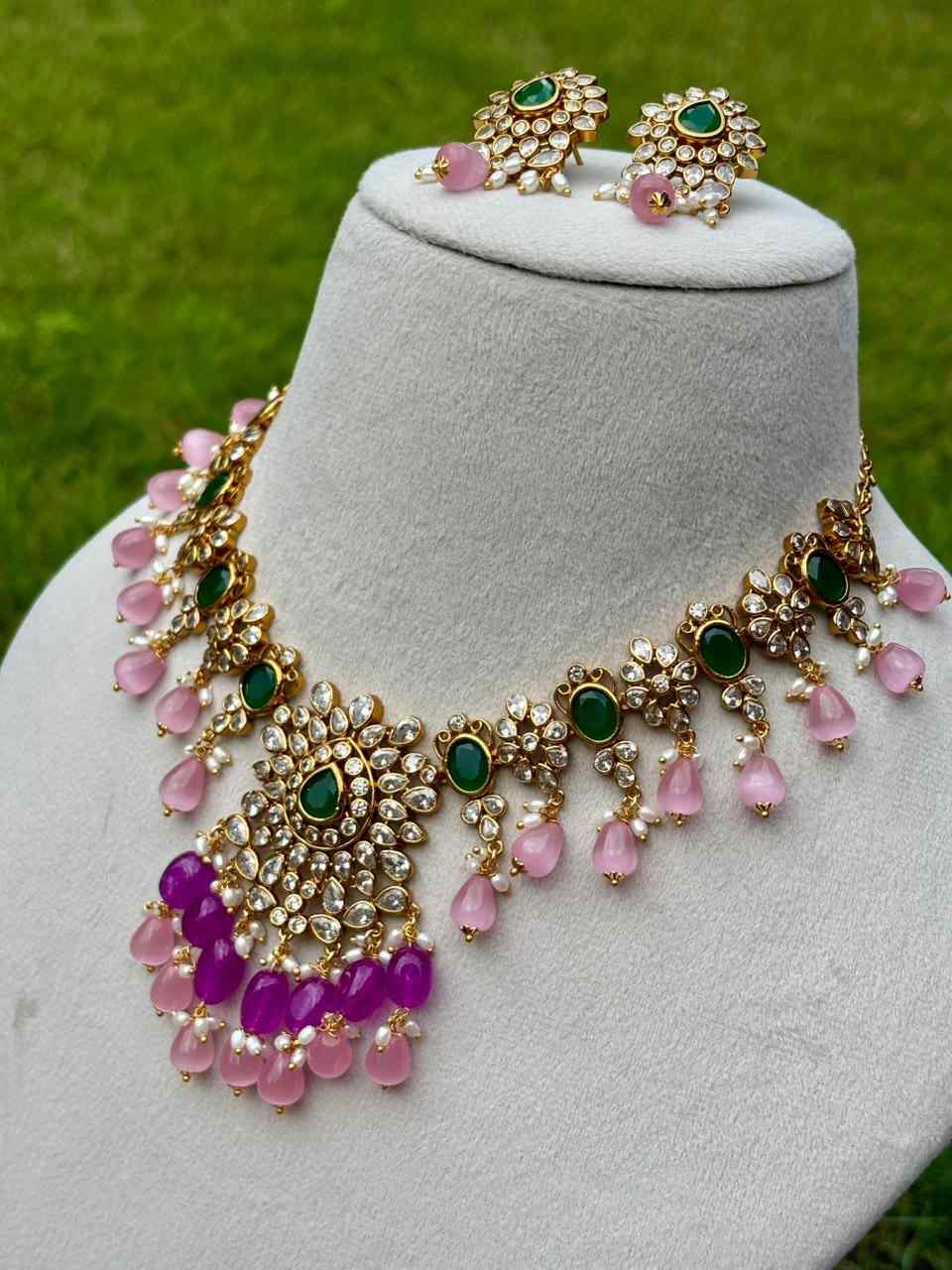 N0293 Premium Quality Unique Pastel Bead Uncut diamond Necklace