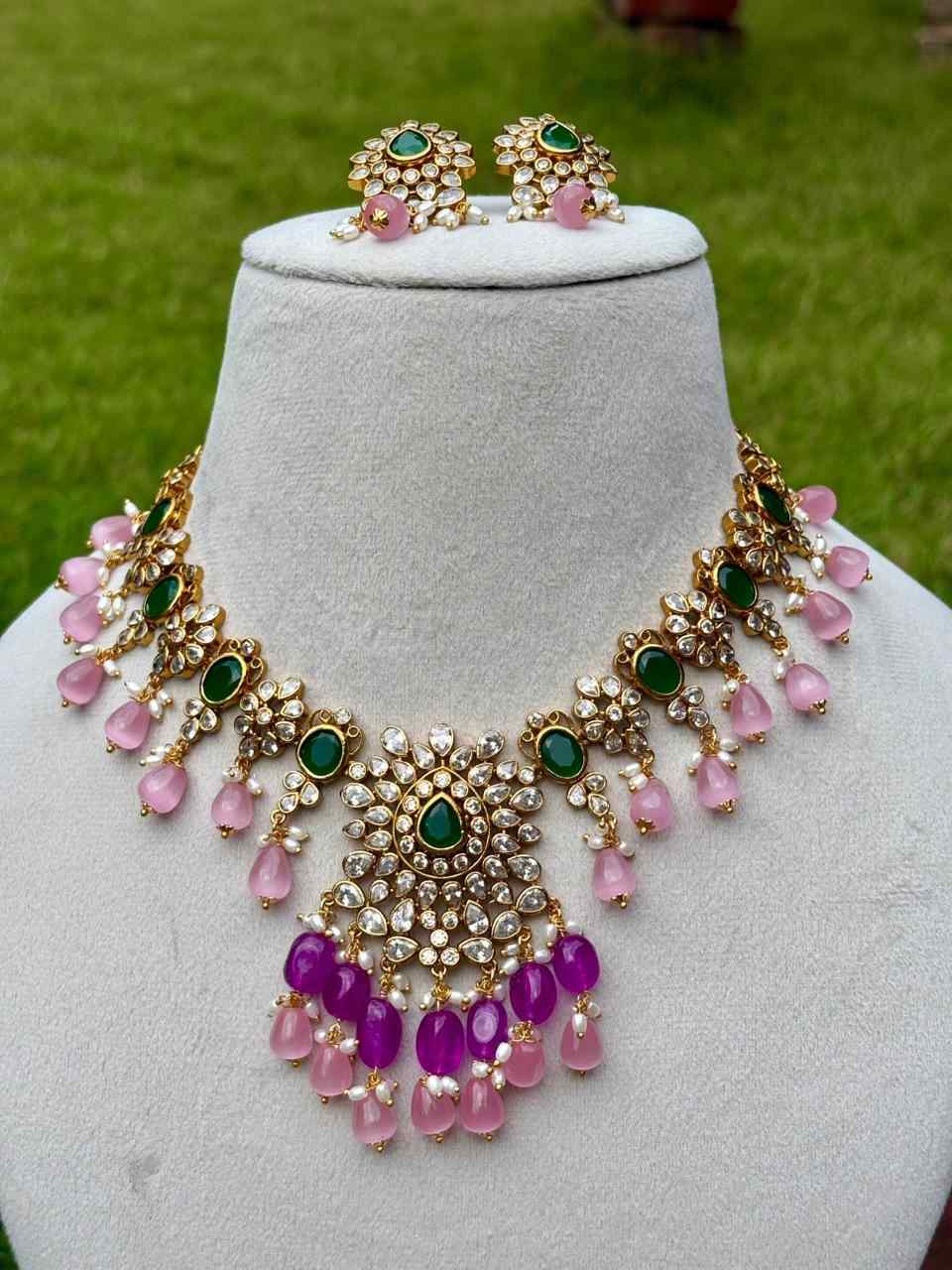 N0293 Premium Quality Unique Pastel Bead Uncut diamond Necklace
