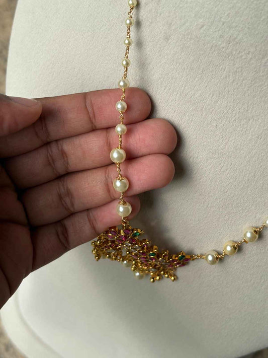 H0090 Kemp Floral Pearl Chain