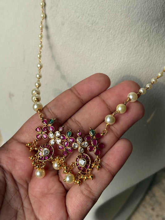 H0090 Kemp Floral Pearl Chain