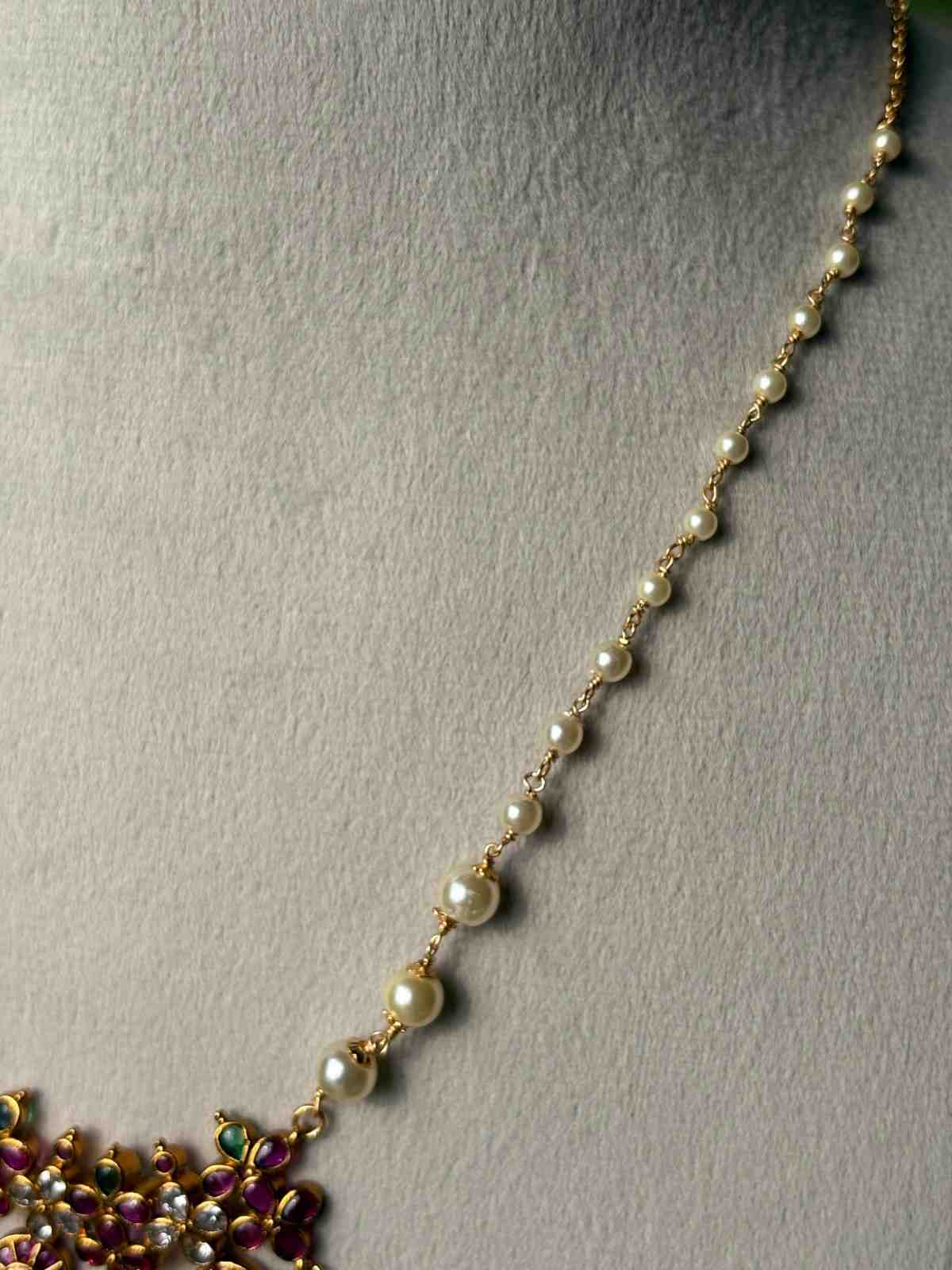 H0090 Kemp Floral Pearl Chain