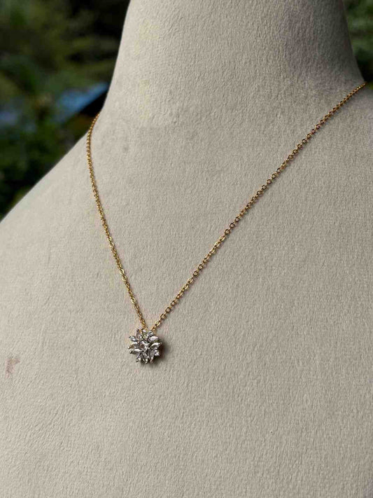 IN018 Invisible chain with floral Pendent