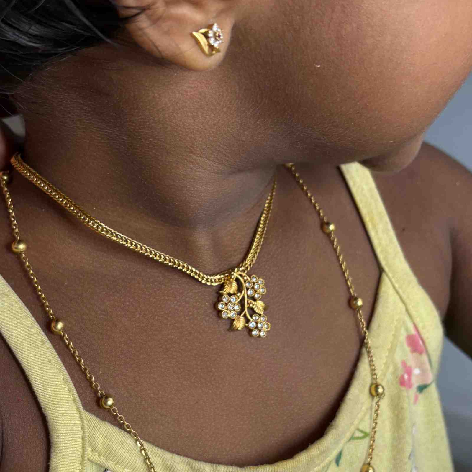 N0073 Floral Design minimal kids Necklace