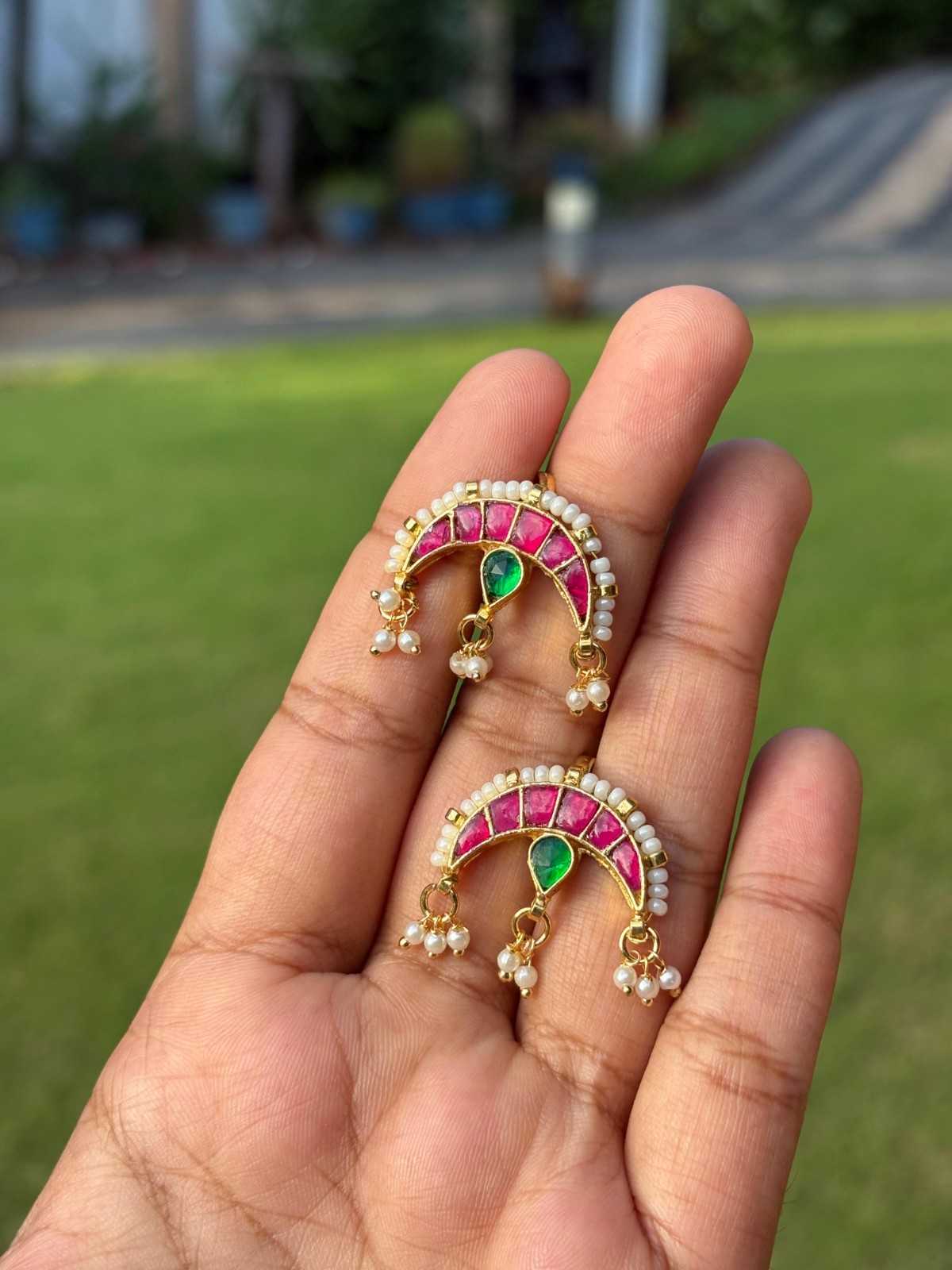 J0178 Jadau Kundan Moon Shape Bugadi